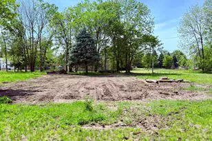 308 Rose St, Vicksburg, MI 49097 - Photo 1
