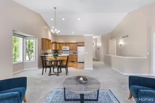 2009 Bryceway Ct NE, Grand Rapids, MI 49505 - Photo 5