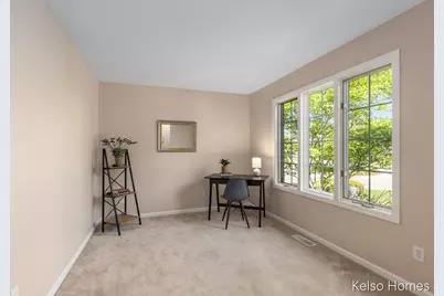 2009 Bryceway Court NE, Grand Rapids, MI 49505 - Photo 15