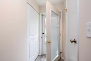 2514 Essex Ct, Saint Joseph, MI 49085 - Photo 3