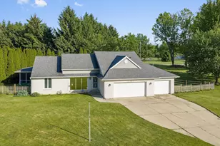 22401 Happy Dr, Cassopolis, MI 49031 - Photo 33