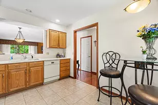 6811 Birdsong Ave, Kalamazoo, MI 49009 - Photo 9