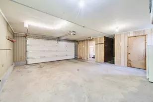 513 Oak St, Manistee, MI 49660 - Photo 53