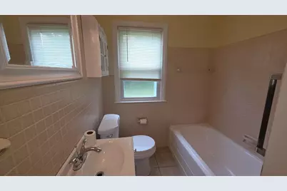 20690 California Street, Saint Clair Shores, MI 48080 - Photo 9