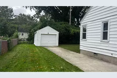 20690 California Street, Saint Clair Shores, MI 48080 - Photo 15