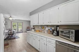 5430 Cook Rd, Swartz Creek, MI 48473 - Photo 9