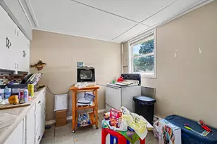 521 N Spruce St, Vicksburg, MI 49097 - Photo 21