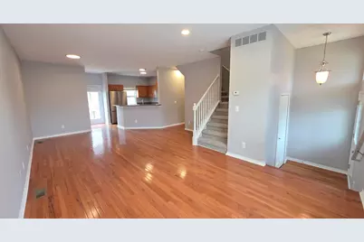 1563 Cass Lake Road, Keego Harbor, MI 48320 - Photo 9
