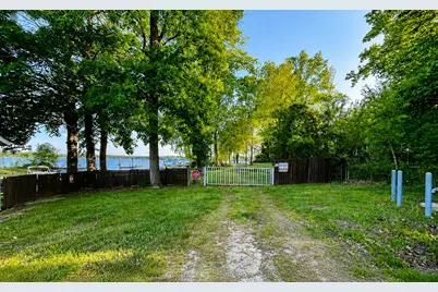 54598 Park Lane, Eau Claire, MI 49111 - Photo 25
