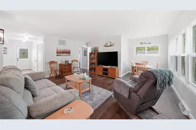 105 Trumble Avenue, Jackson, MI 49203 - Photo 5