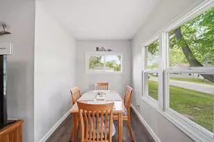 105 Trumble Ave, Jackson, MI 49203 - Photo 9