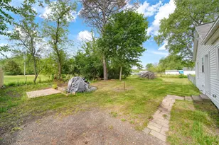 105 Trumble Ave, Jackson, MI 49203 - Photo 29
