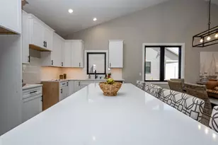 3635 Katherine Ln, Saint Joseph, MI 49085 - Photo 13