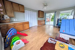 20519 Mauer St, Saint Clair Shores, MI 48080 - Photo 15