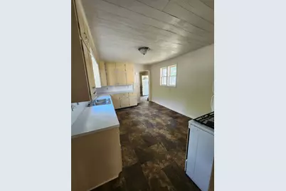 330 S Stewart Avenue, Big Rapids, MI 49307 - Photo 11