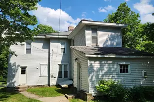 330 S Stewart Ave, Big Rapids, MI 49307 - Photo 3
