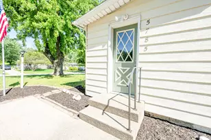 5785 Ridge Rd, Stevensville, MI 49127 - Photo 3