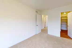5391 Swan Dr, Burton, MI 48509 - Photo 23