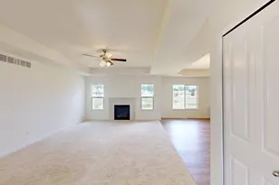 5391 Swan Dr, Burton, MI 48509 - Photo 19