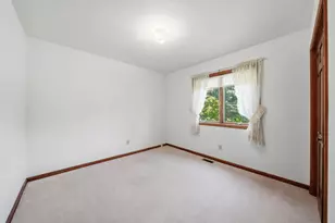 475 Greenbriar Pl, Jonesville, MI 49250 - Photo 25