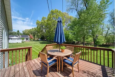 475 Greenbriar Place, Jonesville, MI 49250 - Photo 9