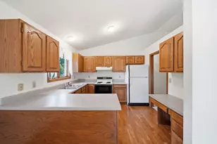 475 Greenbriar Pl, Jonesville, MI 49250 - Photo 19