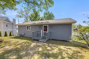 1304 N Eagle Lake Dr, Kalamazoo, MI 49009 - Photo 13