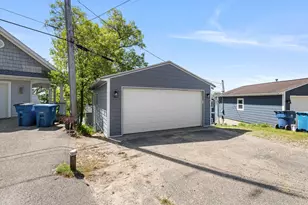 1304 N Eagle Lake Dr, Kalamazoo, MI 49009 - Photo 53