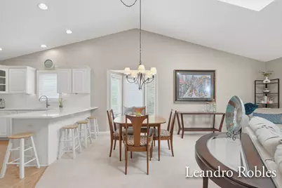 2027 Krislin Drive NE #27, Grand Rapids, MI 49505 - Photo 13