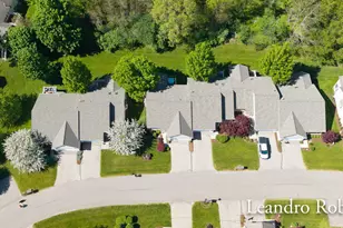 2027 Krislin Dr NE, Grand Rapids, MI 49505 - Photo 61