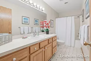 2027 Krislin Dr NE, Grand Rapids, MI 49505 - Photo 45