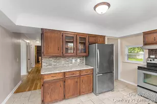 613 Shawmut Blvd NW, Grand Rapids, MI 49504 - Photo 11