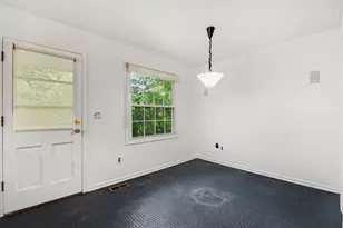 7 Barbour Ln, Bloomfield Hills, MI 48304 - Photo 7