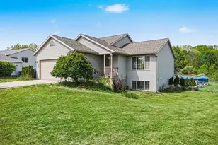 2269 Avalon View Dr NE, Cedar Springs, MI 49319 - Photo 25
