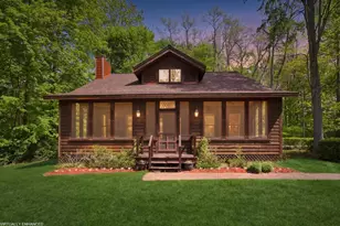 58 Lincoln Ave, South Haven, MI 49090 - Photo 1