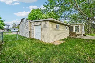 524 Winters Eave Drive, Flushing, MI 48433 - Photo 5