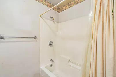 524 Winters Eave Drive, Flushing, MI 48433 - Photo 17