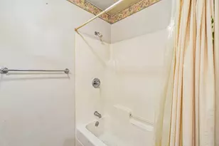 524 Winters Eave Dr, Flushing, MI 48433 - Photo 17