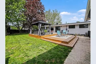 906 Mitchell Street, Ludington, MI 49431 - Photo 11