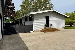 906 Mitchell St, Ludington, MI 49431 - Photo 67