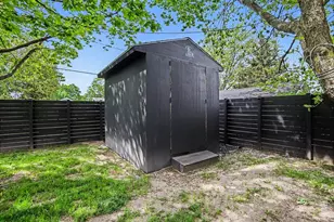 906 Mitchell St, Ludington, MI 49431 - Photo 73