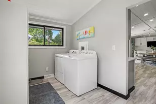 906 Mitchell St, Ludington, MI 49431 - Photo 53