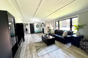 906 Mitchell St, Ludington, MI 49431 - Photo 25
