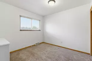 21630 Westhampton St, Oak Park, MI 48237 - Photo 15