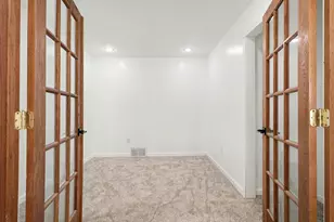 534 Woodside Dr, Battle Creek, MI 49037 - Photo 13
