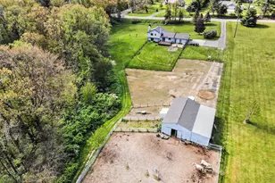 2536 W Coon Lake Rd, Howell, MI 48843 - Photo 25
