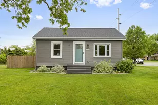 2366 W Glenlord Rd, Stevensville, MI 49127 - Photo 1