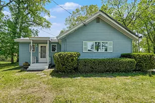 290 Carpenter Dr, Battle Creek, MI 49017 - Photo 1