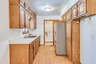 126 Ansted Dr, Battle Creek, MI 49015 - Photo 7