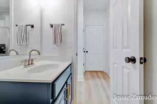 5609 E Grove Dr SE, Grand Rapids, MI 49512 - Photo 25